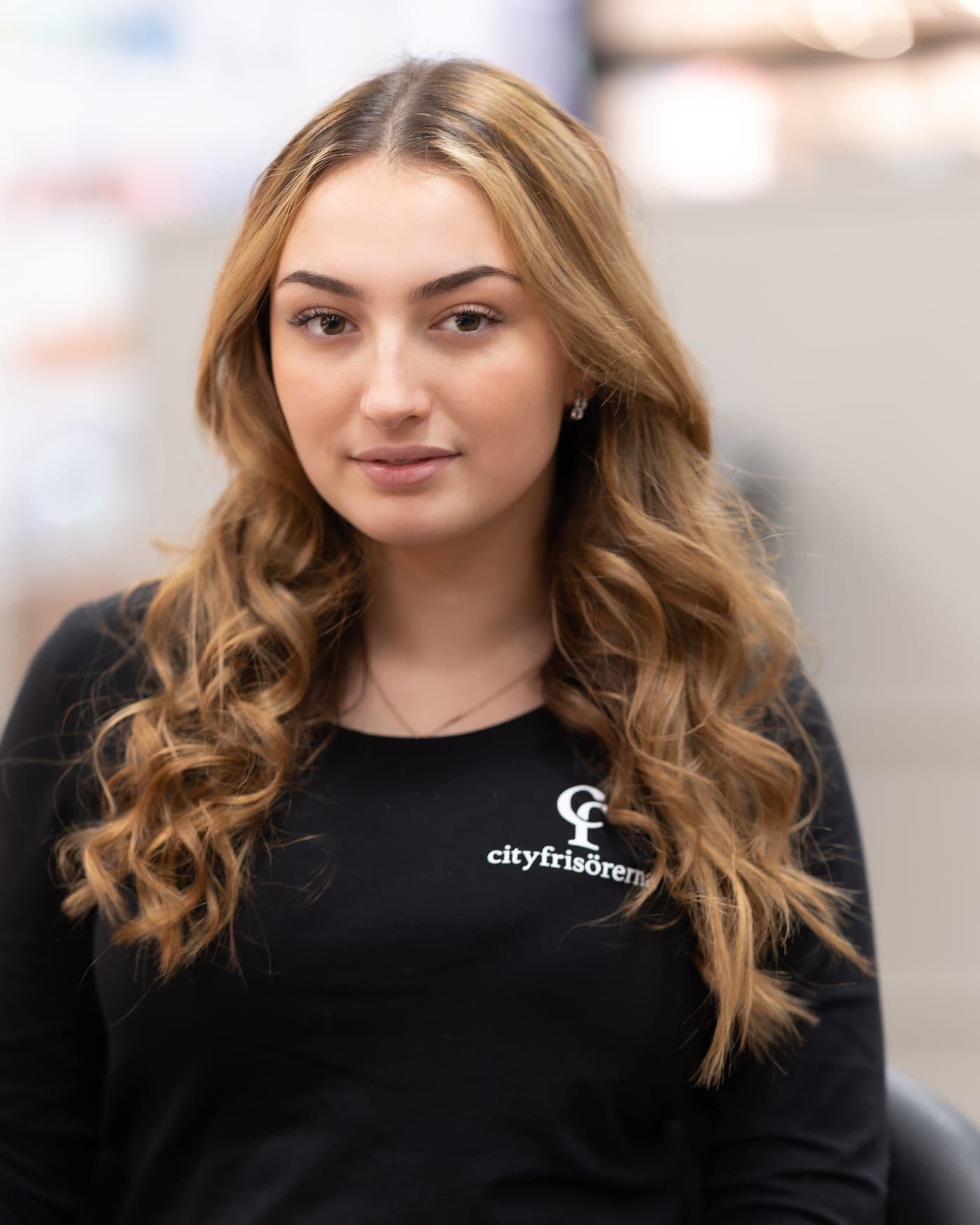 Chantelle, frisör hos Cityfrisörerna