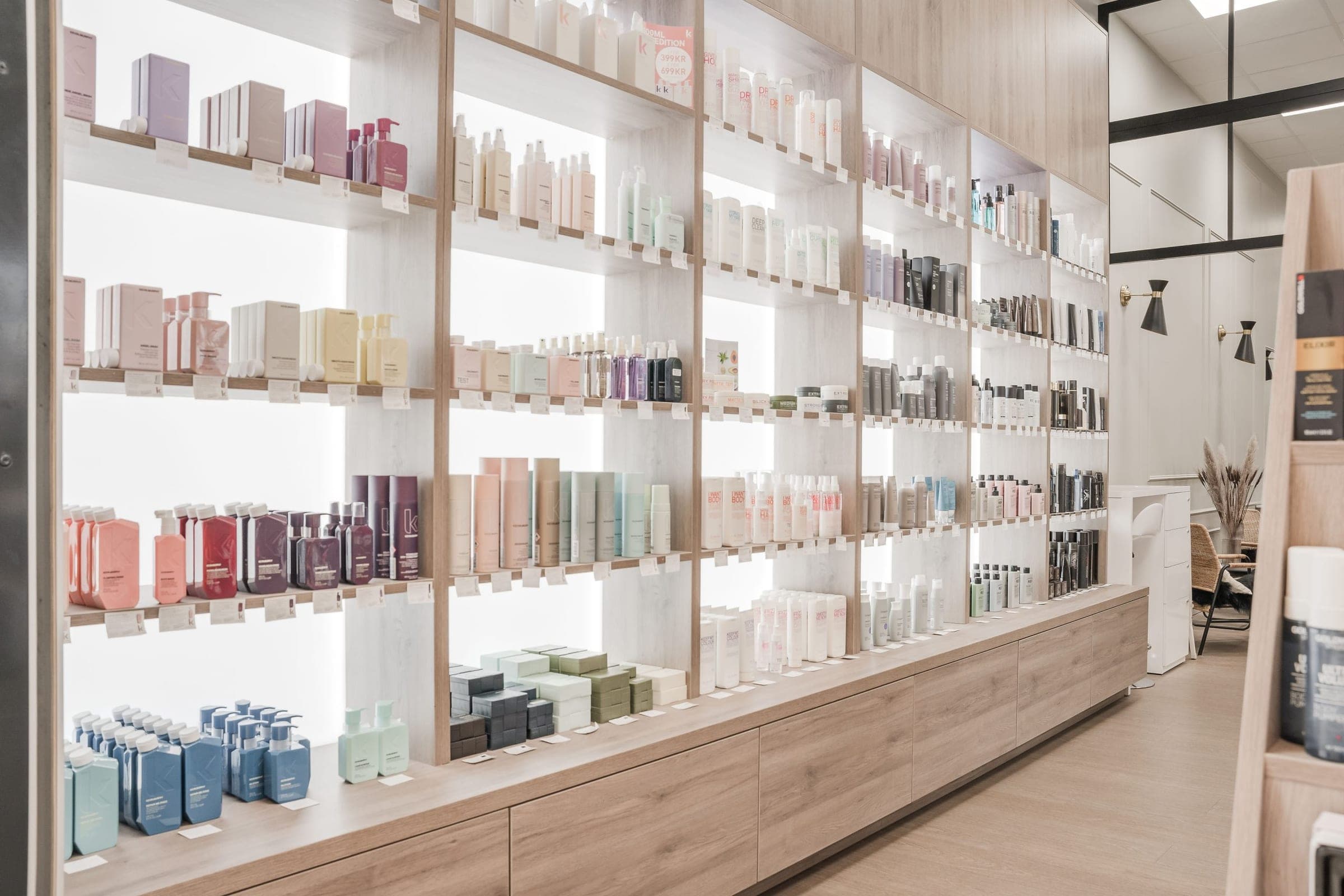Produktväggen med Kevin Murphy, Wella och L'Anza